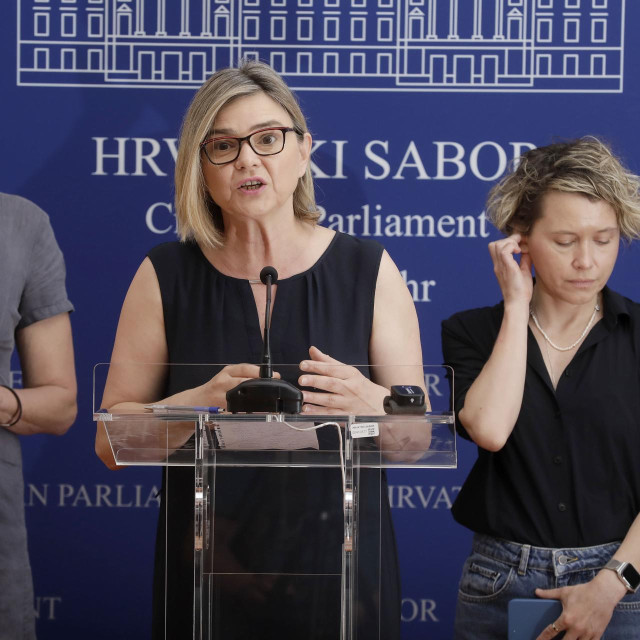 Urša Raukar Gamulin, Sandra Benčić, Ivana Kekin