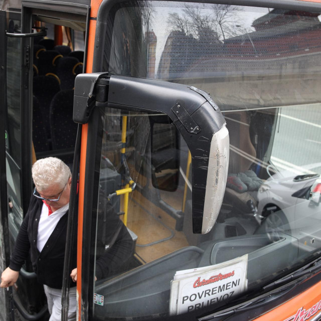 Oštećeni autobus