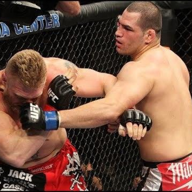 Brock Lesnar vs. Cain Velasquez