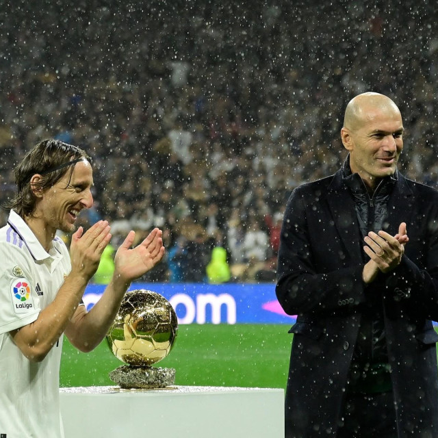 Luka Modrić  i Zinedine Zidane