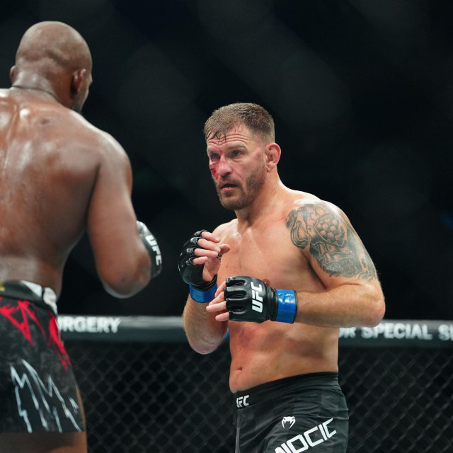 Stipe Miočić vs Jon Jones