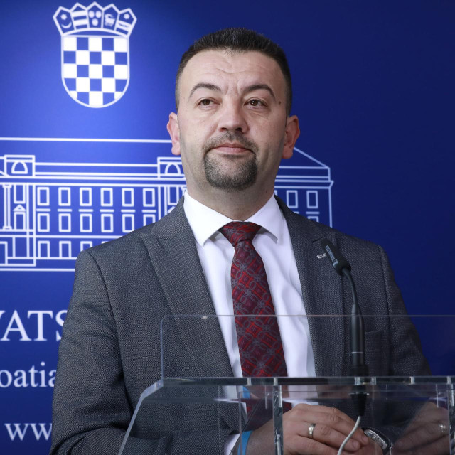 Marijan Pavliček
 