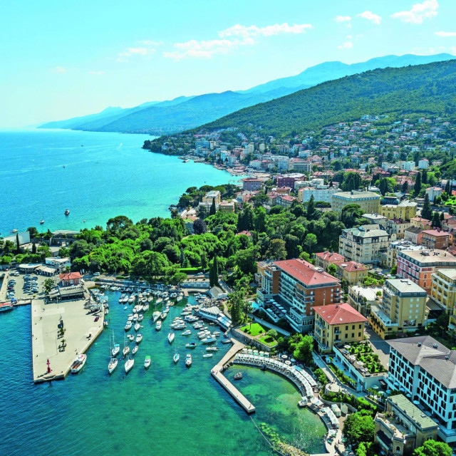 Opatija je lani proslavila 180 godina organiziranog turizma, a bila je i domaćin Dana hrvatskog turizma. Intenzivno razvija održivi turizam