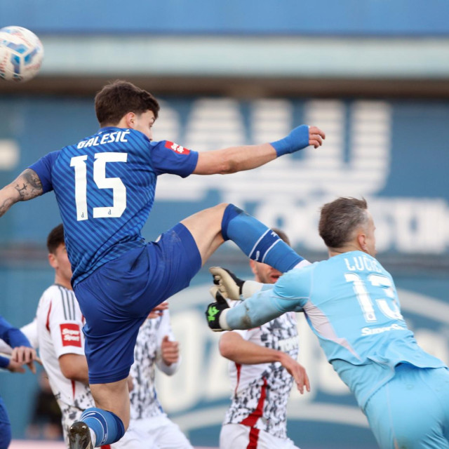 Dinamo - Hajduk: Niko Galešić i Ivan Lučić