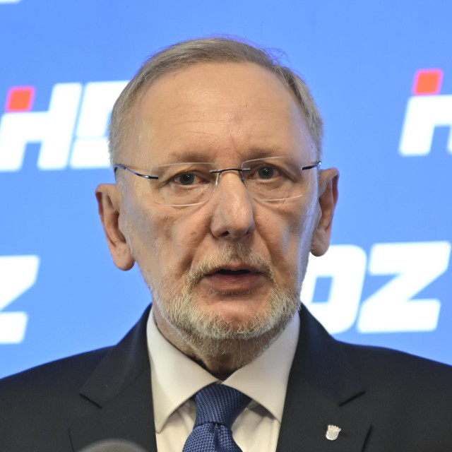 Davor Božinović