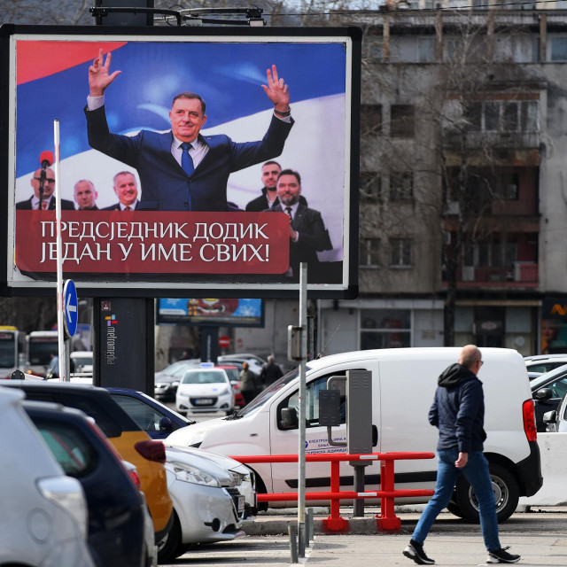 Plakat Milorada Dodika u Banjoj Luci
