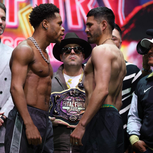 Devin Haney vs. Jose Ramirez