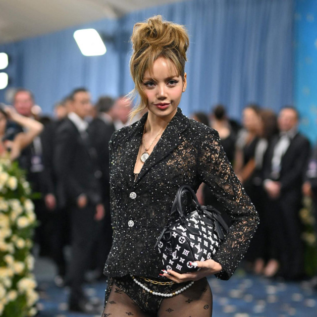  Lisa