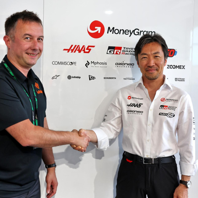 Ivan Ostojić i Ayao Komatsu (JPN) Haas F1 Team Principal