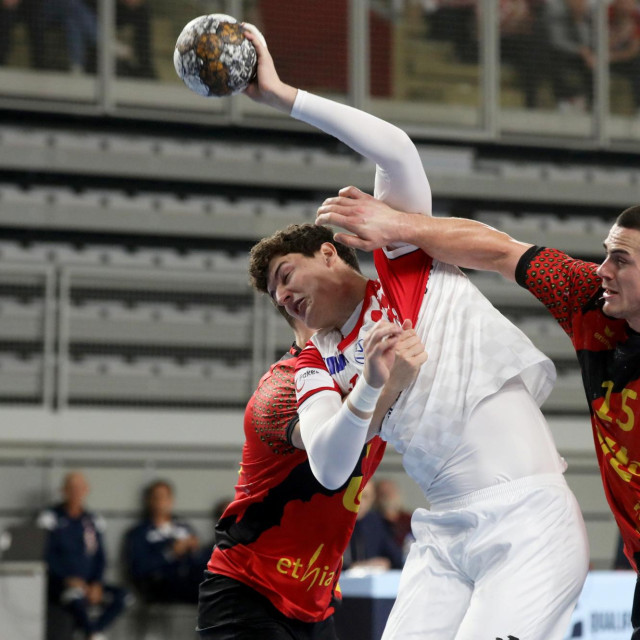 Luka Klarica probio je obranu Belgije