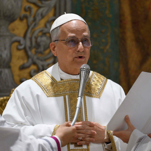 Papa Lav XIV. služi misu u Sikstinskoj kapeli