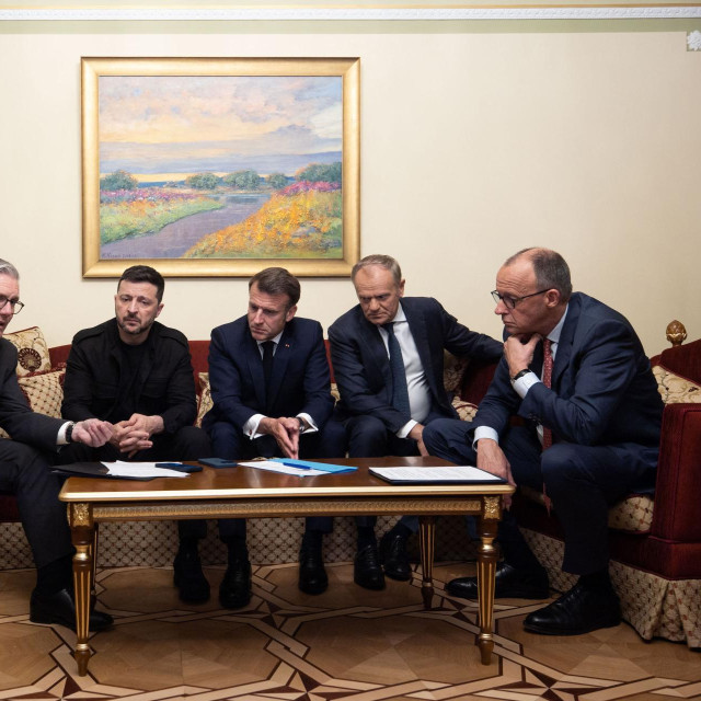 Keir Starmer, Volodimir Zelenski, Emmanuel Macron, Donald Tusk i Friedrich Merz