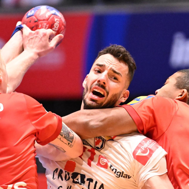 Hrvatska - Danska: Magnus Saugstrup Jensen i Zvonimir Srna