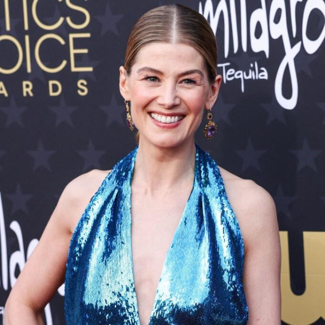 Rosamund Pike