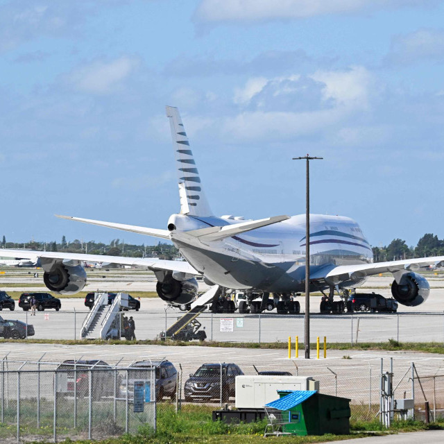 Boeing 747 koji Trump želi primiti kao dar od Katara