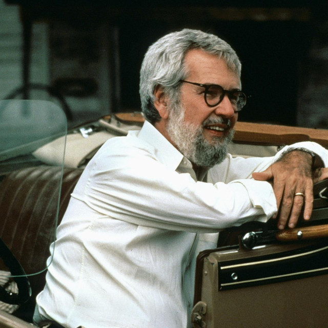Robert Benton
