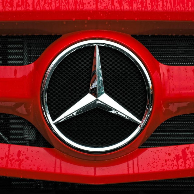 Mercedes, ilustracija