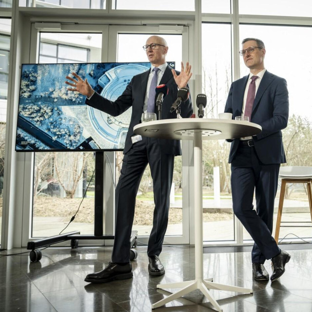 Lars Fruergaard Joergensen, smijenjeni direktor Novo Nordiska (lijevo)