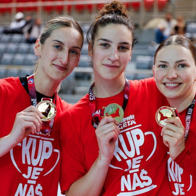 Sara Šenvald, Tina Barišić i Katarina Pandža