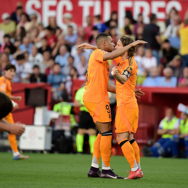 Kylian Mbappe i Luka Modrić