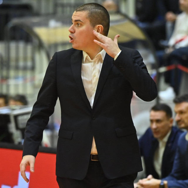 Dino Repeša