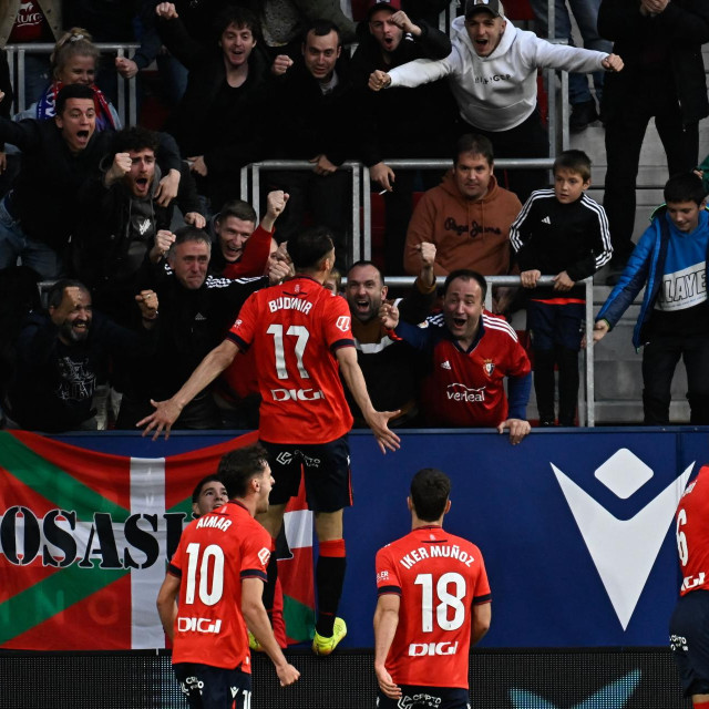 Ante Budimir slavi gol