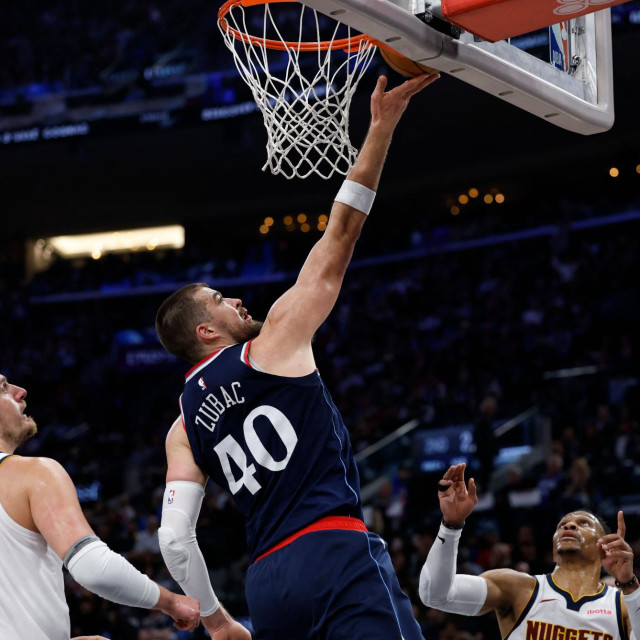Zubac u duelu s Jokićem