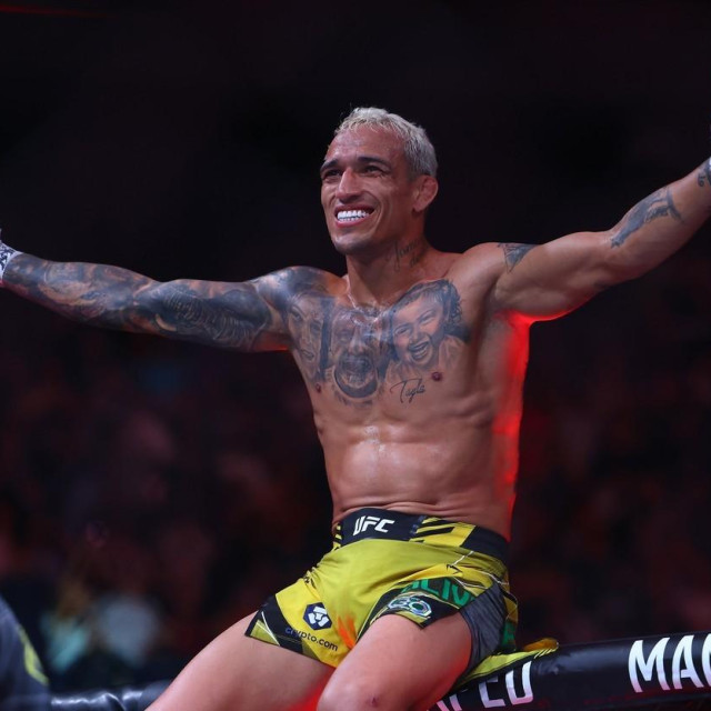 Charles Oliveira