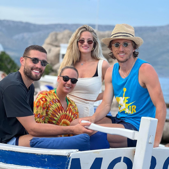 Luka i Vanja Modrić s Mateom i Izabel Kovačić