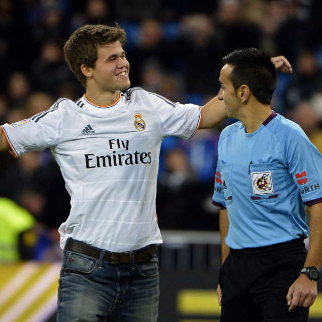 Magnus Carlsen na utakmici Real Madrida 2013. godine