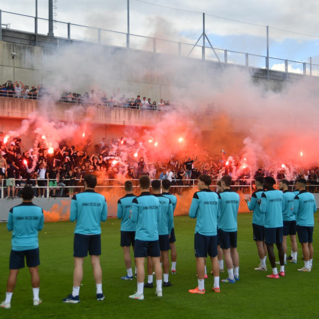 navijaci i igraci HNK Rijeke